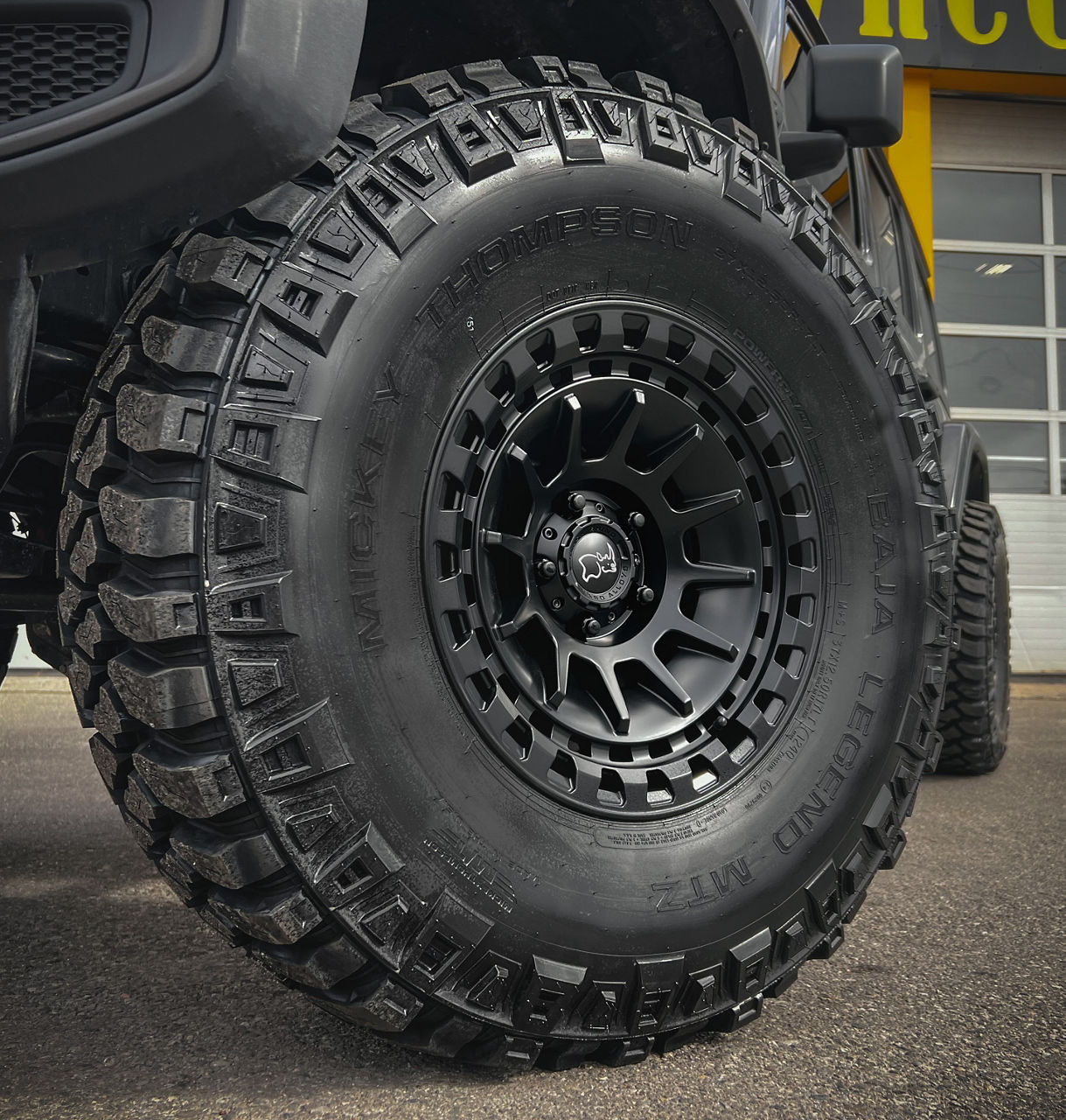 2019 Jeep Wrangler - Black Rhino BARRAGE - Black | Wheel Pros